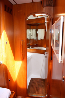 Luxury Sailing Charter - KIA ORA III Guest Cabine